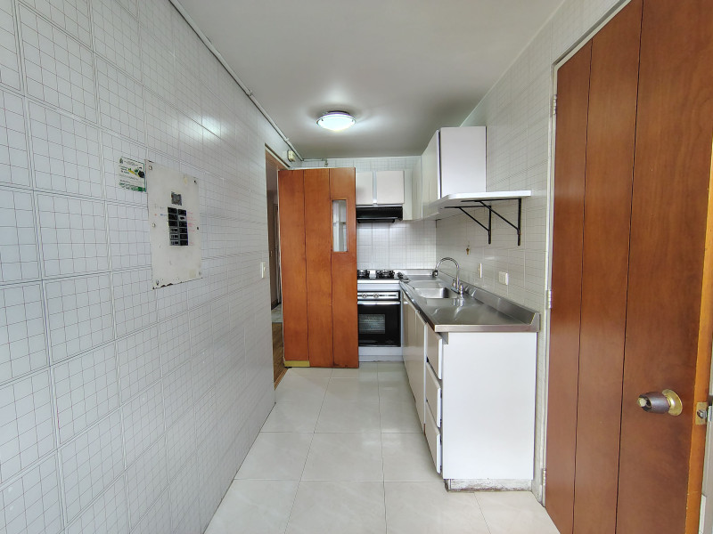 Apartamento en venta en Santa Barbara, Bogotá · foto 17 de 18