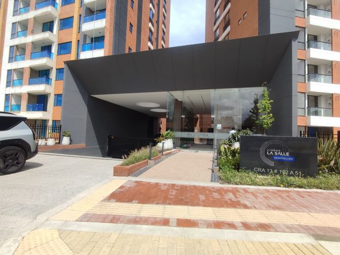 Apartamento de 3 alcobas en venta en San Jose De Usaquen, Bogotá, 108 m² · foto 2 de 24