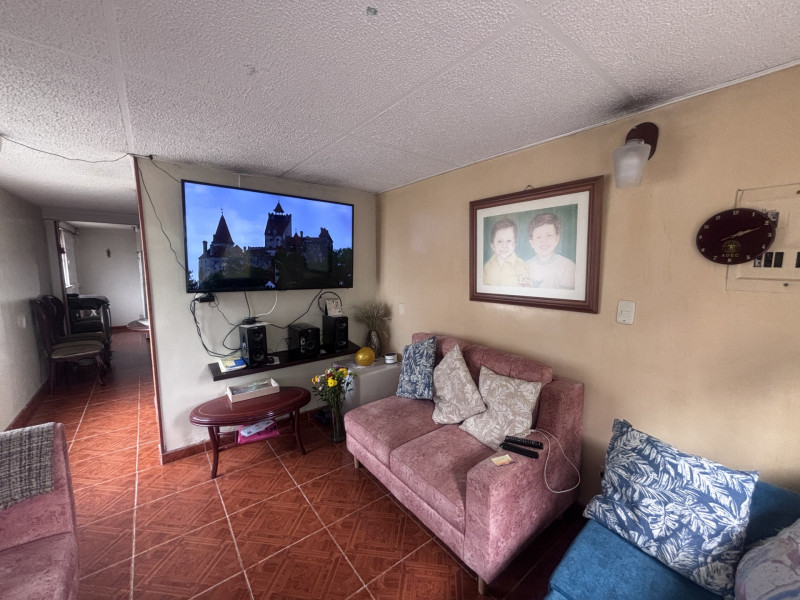Casa en venta en Roma, Bogotá · foto 3 de 13