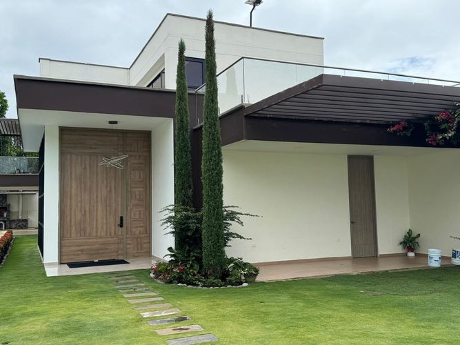Casa de 5 alcobas en venta en Cañaveral, Floridablanca, 460 m² · foto 2 de 24