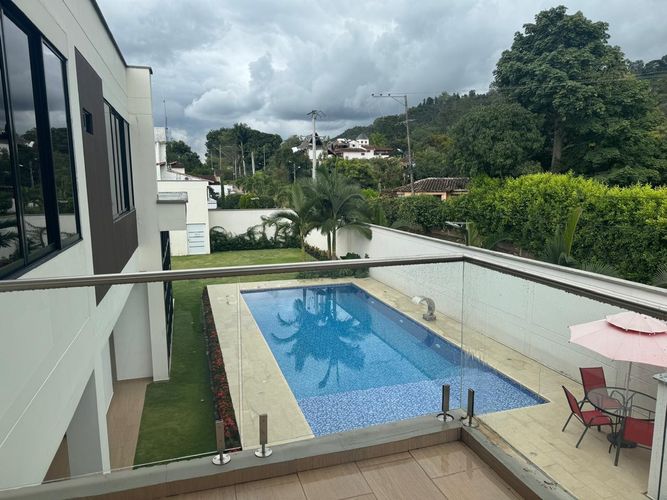 Casa de 5 alcobas en venta en Cañaveral, Floridablanca, 460 m² · foto 14 de 24