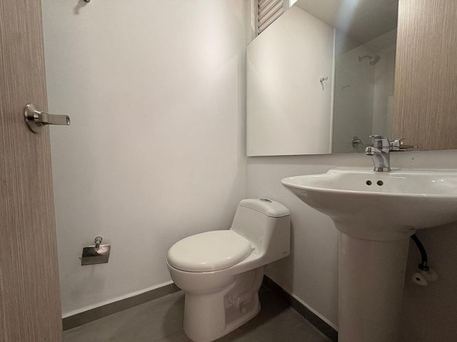 Apartamento de 3 alcobas en venta en Tres Esquinas, Sabaneta, 66 m² · foto 13 de 15