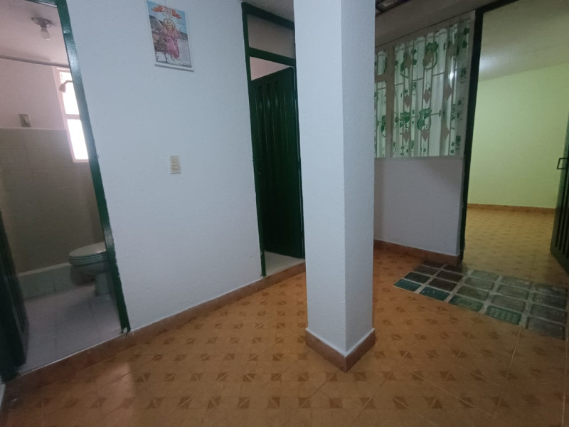 Casa en venta en Fontibon, Bogotá · foto 2 de 13