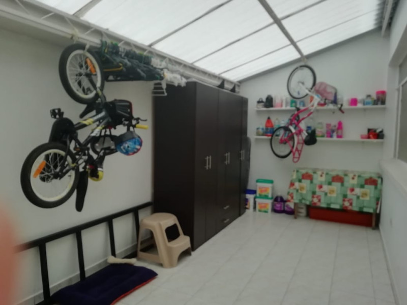 Casa en venta en Las Orquideas, Bogotá · foto 2 de 23