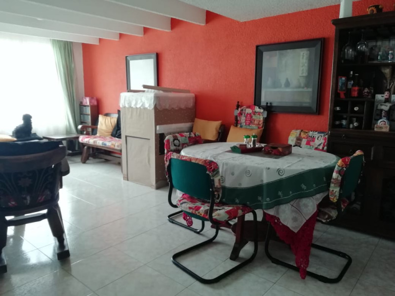 Casa en venta en Las Orquideas, Bogotá · foto 3 de 23