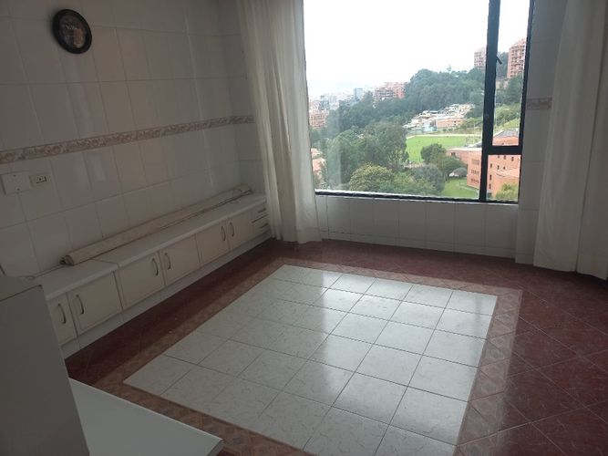 Apartamento de 4 alcobas en venta en Santa Barbara, Bogotá, 495 m² · foto 21 de 24