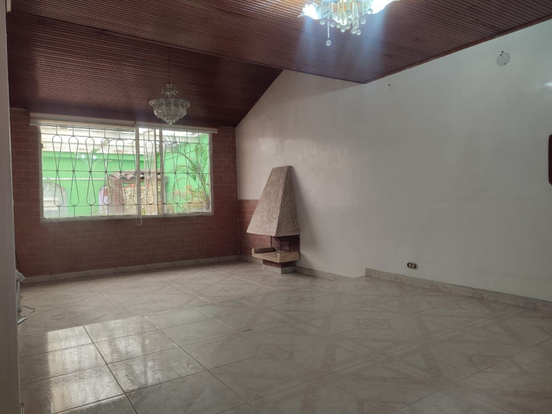Casa en venta en Kennedy Central, Bogotá · foto 4 de 24