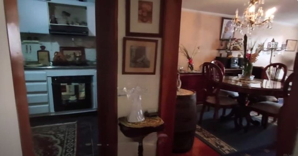 Casa de 6 alcobas en venta en La Campiña, Bogotá, 325 m² · foto 8 de 10