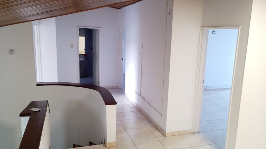 Casa de 6 alcobas en venta en Pontevedra, Bogotá, 301 m² · foto 10 de 14
