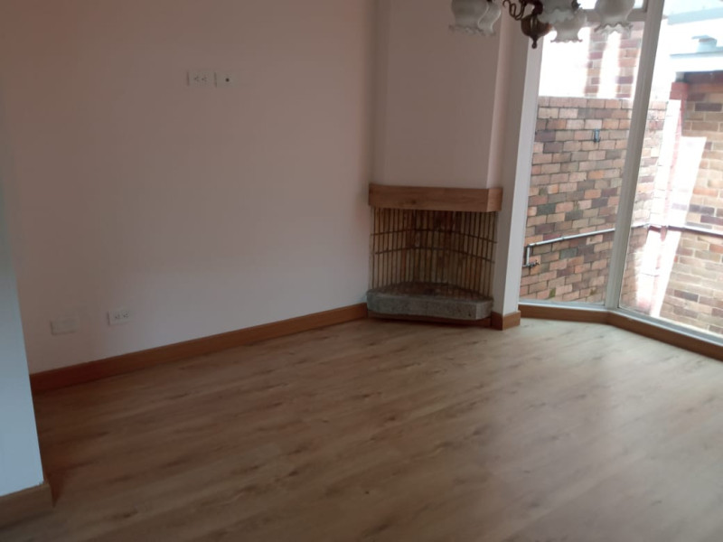 Casa en venta en Cedritos, Bogotá · foto 2 de 21