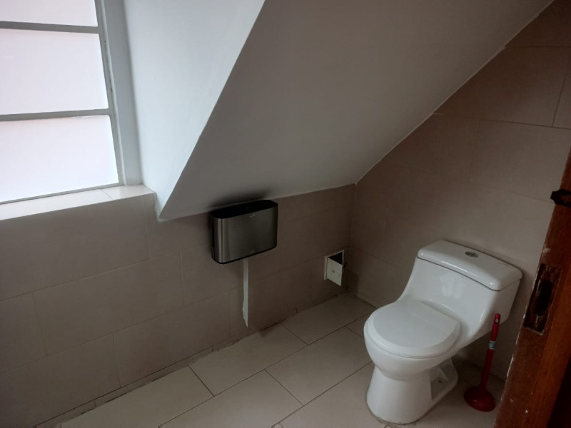 Casa en venta en Las Americas, Bogotá · foto 4 de 24
