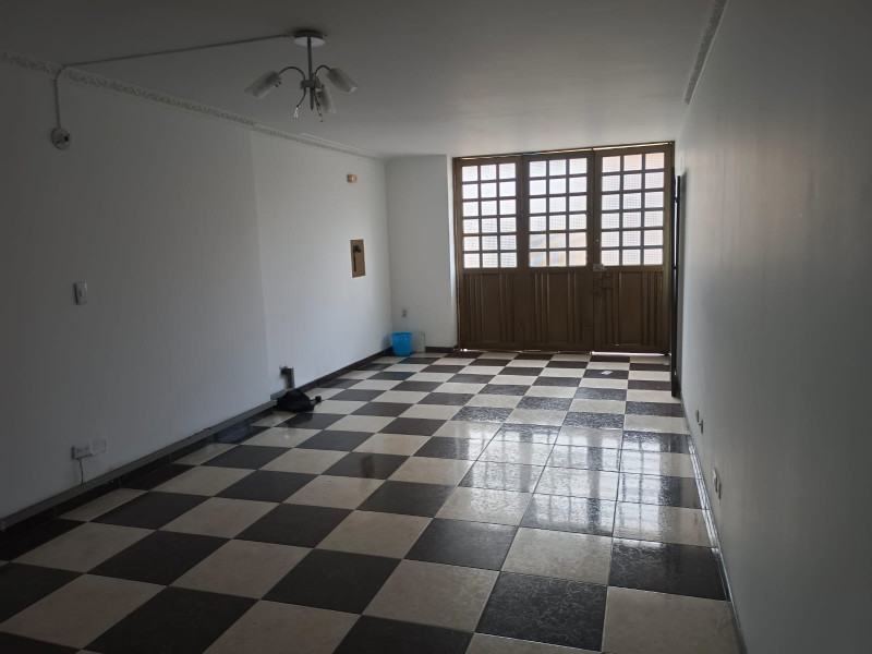 Casa en venta en Zarzamora, Bogotá · foto 3 de 20