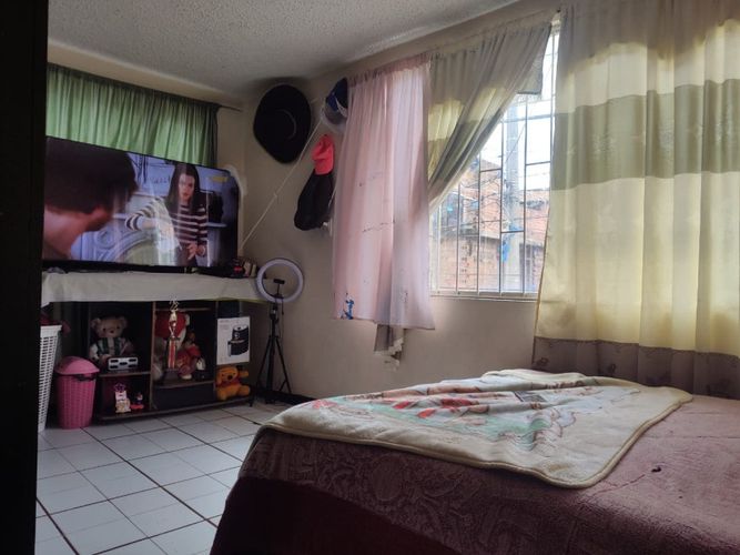 Casa de 8 alcobas en venta en San Luis, Soacha, 78 m² · foto 3 de 14