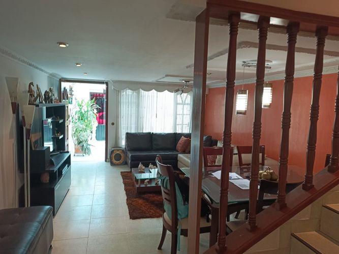 Casa de 3 alcobas en venta en Marsella, Bogotá, 200 m² · foto 3 de 19