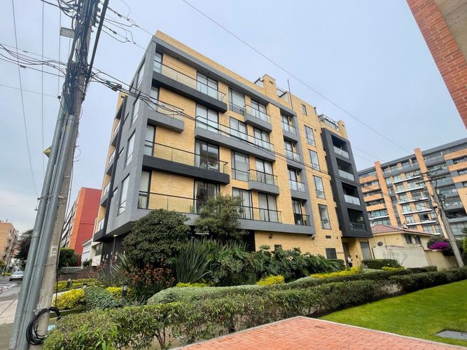 Apartamento de 2 alcobas en venta en Santa Paula, Bogotá, 93 m² · foto 2 de 24