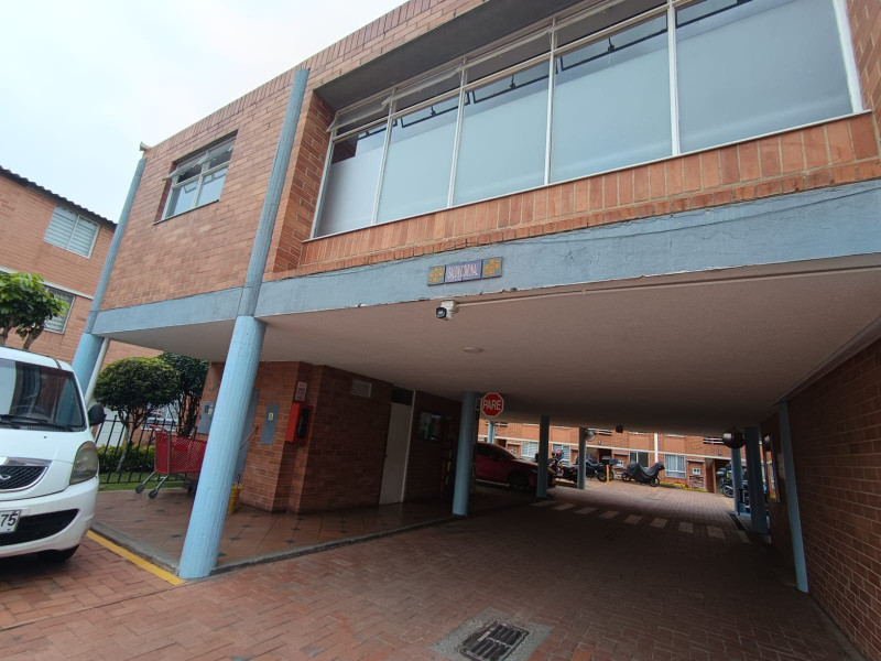 Casa en venta en Los Almendros, Bogotá · foto 4 de 20