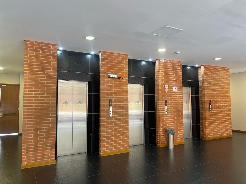 Apartamento en venta en Los Rosales, Bogotá · foto 3 de 24