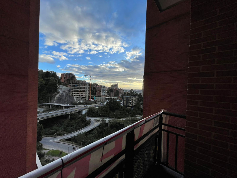 Apartamento en venta en Los Rosales, Bogotá · foto 6 de 24