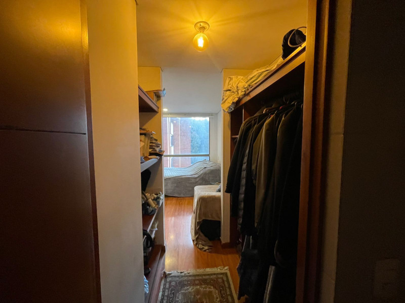 Apartamento en venta en Los Rosales, Bogotá · foto 10 de 24