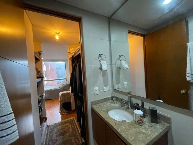 Apartamento en venta en Los Rosales, Bogotá · foto 11 de 24