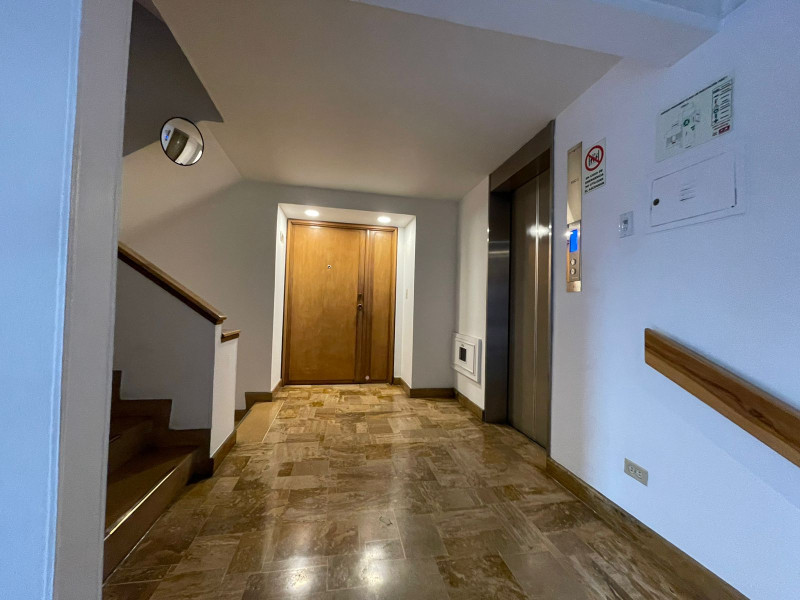 Apartamento en venta en Los Rosales, Bogotá · foto 3 de 24