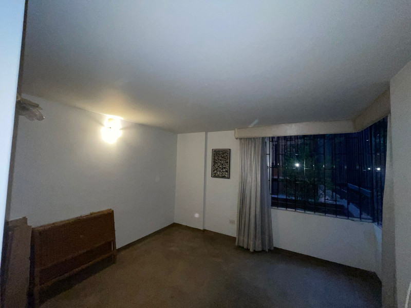 Apartamento en venta en Los Rosales, Bogotá · foto 8 de 24