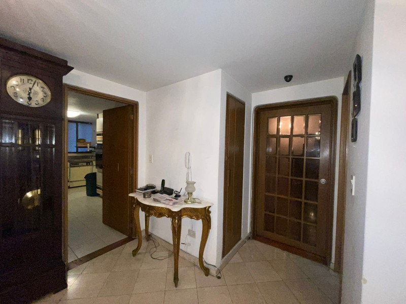 Apartamento en venta en Los Rosales, Bogotá · foto 15 de 24