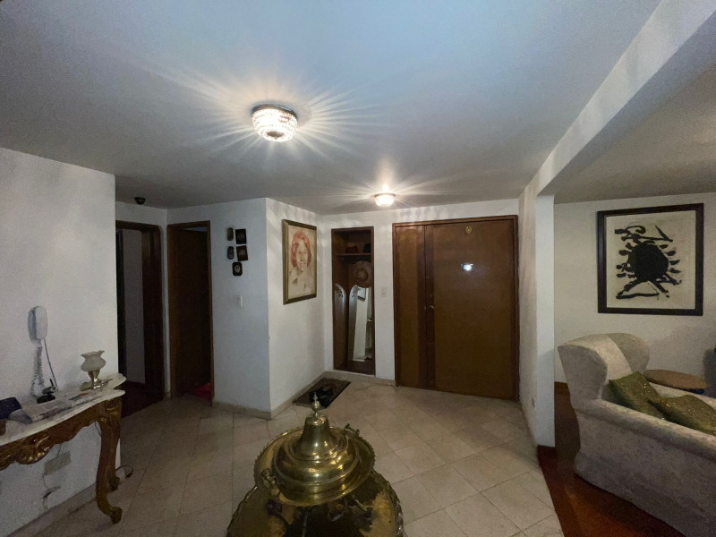 Apartamento en venta en Los Rosales, Bogotá · foto 19 de 24