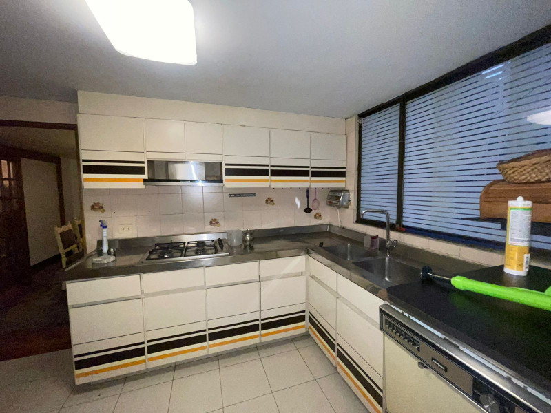 Apartamento en venta en Los Rosales, Bogotá · foto 22 de 24