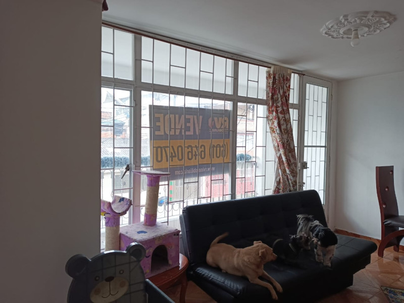 Casa en venta en Galan, Bogotá · foto 3 de 24