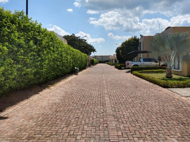 Casa de 4 alcobas en venta en Ricaurte, 319 m² · foto 5 de 24