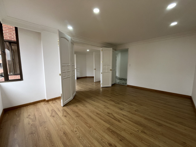 Apartamento en venta en Unicentro Bogotá, Bogotá · foto 11 de 24
