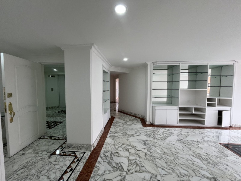 Apartamento en venta en Unicentro Bogotá, Bogotá · foto 13 de 24