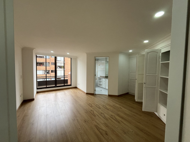 Apartamento en venta en Unicentro Bogotá, Bogotá · foto 16 de 24