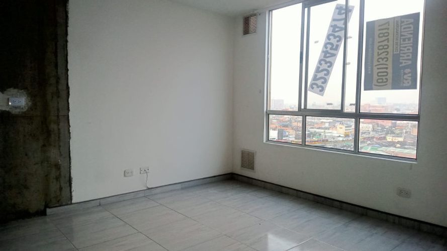 Apartaestudio en venta en Ricaurte, Bogotá, 30 m² · foto 11 de 16