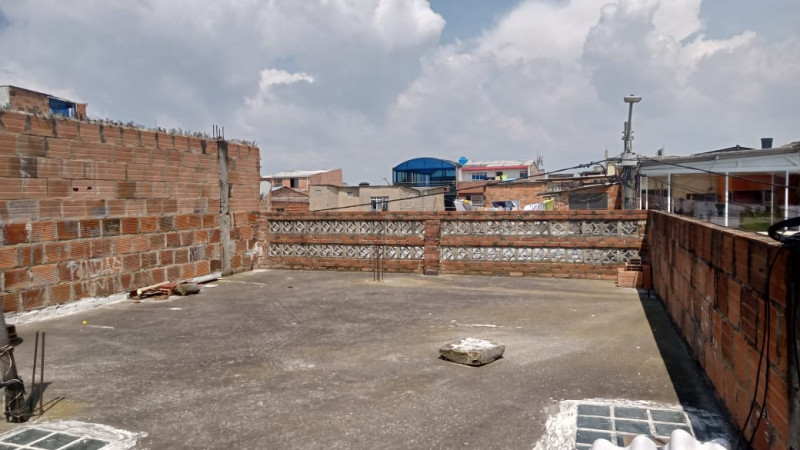 Casa en venta en Gran Britalia, Bogotá · foto 4 de 10