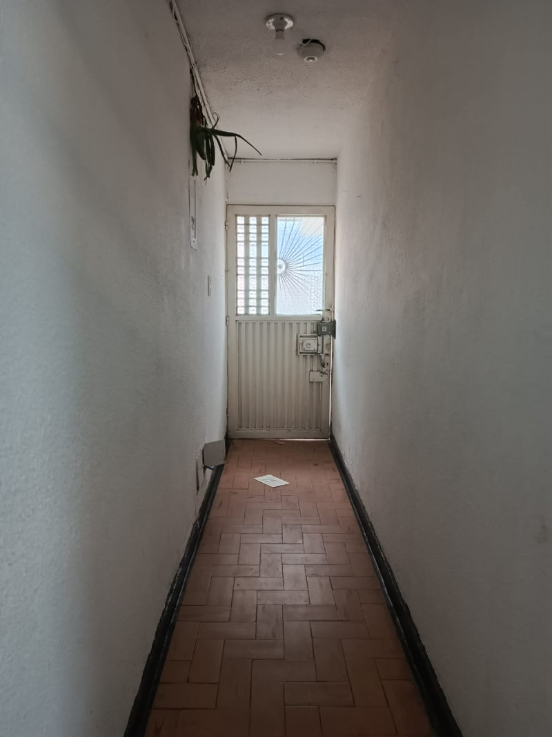 Casa en venta en Comuneros, Bogotá · foto 2 de 24