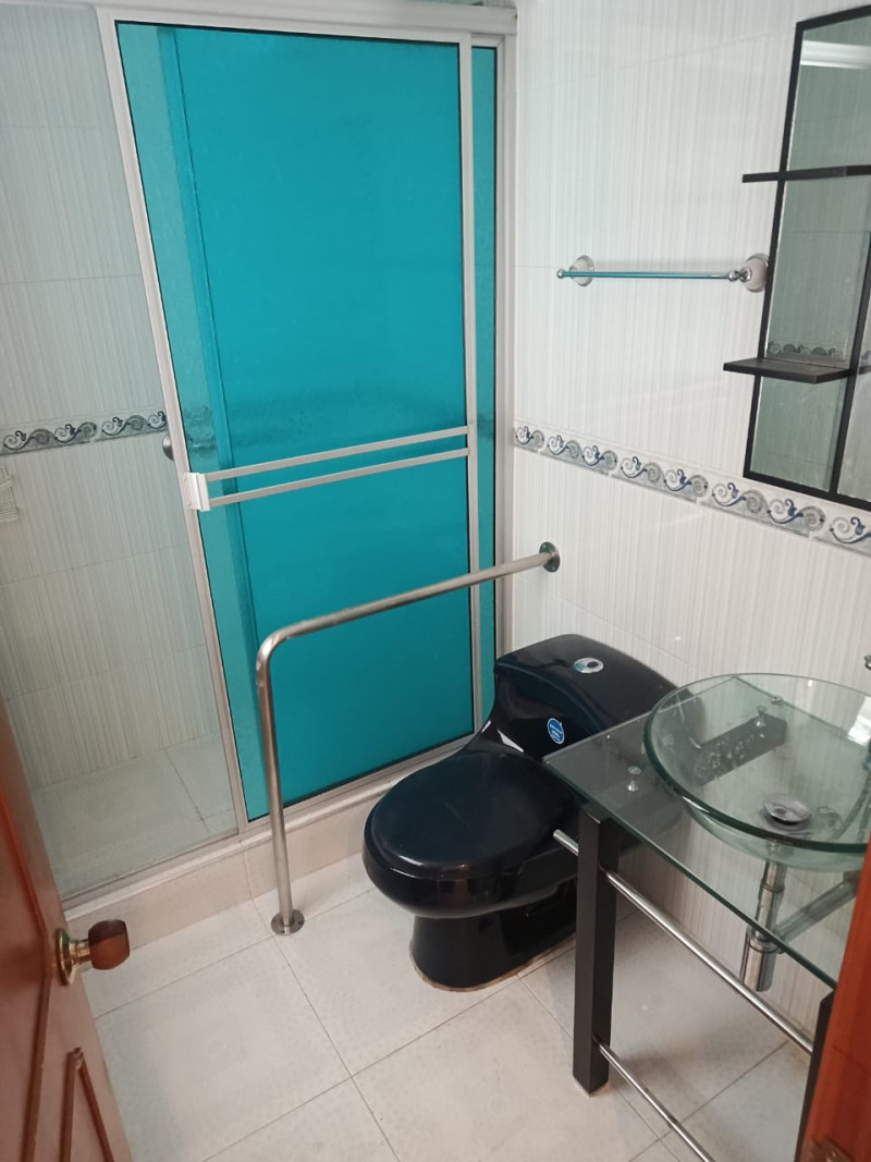 Casa en venta en Comuneros, Bogotá · foto 18 de 24
