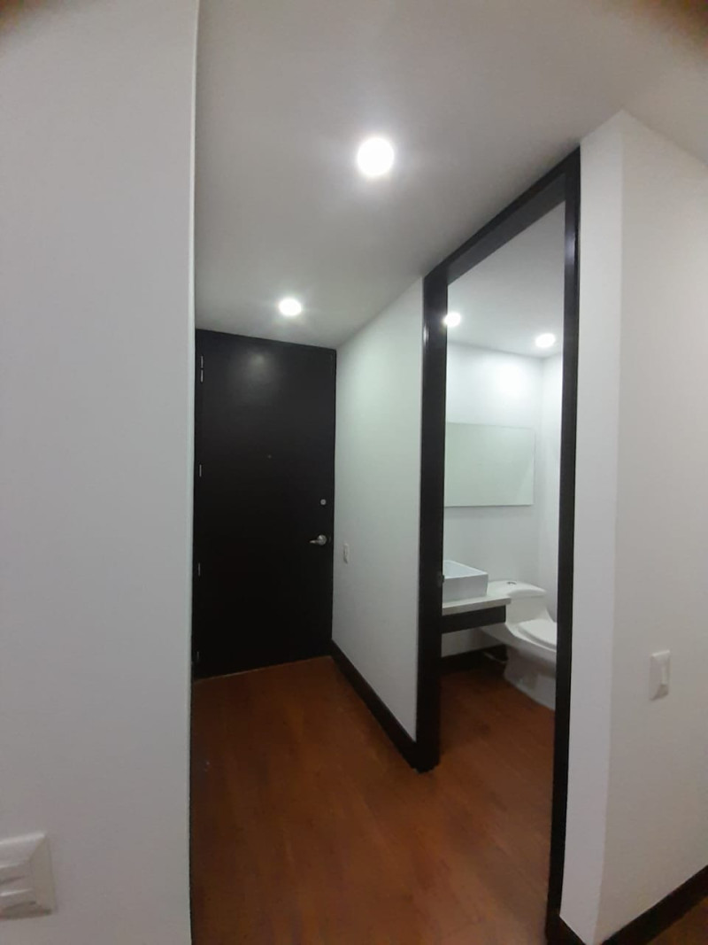 Apartamento en venta en El Virrey, Bogotá · foto 6 de 24