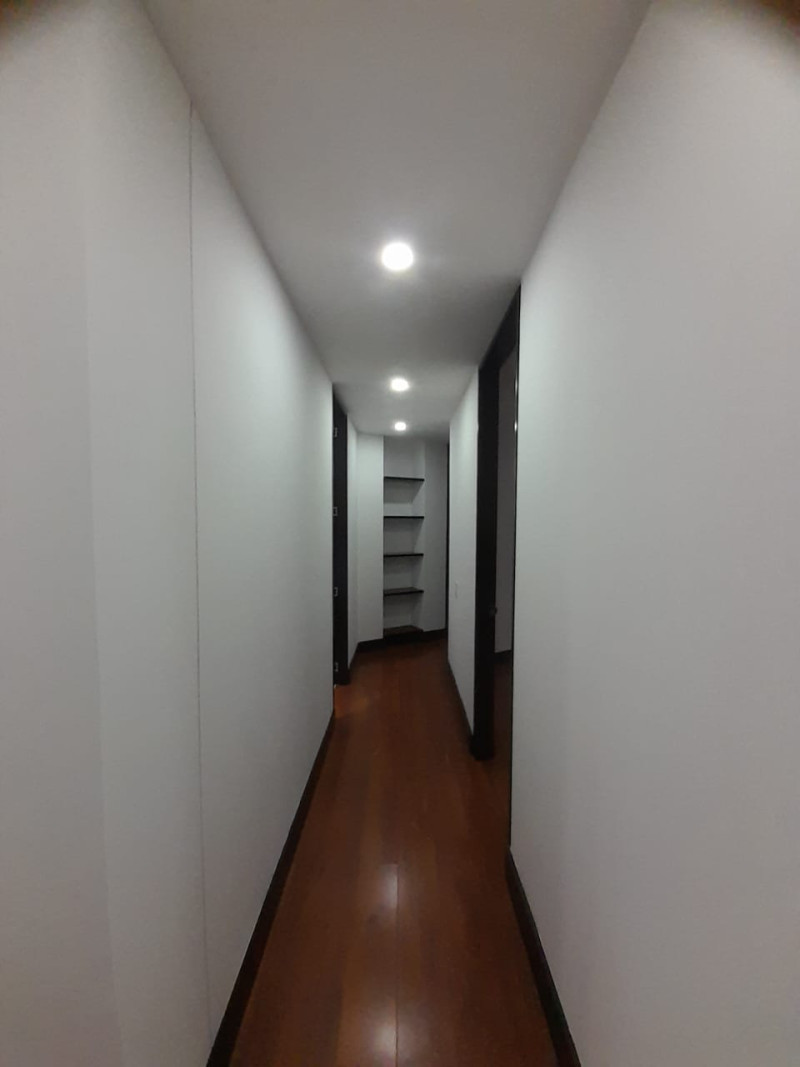 Apartamento en venta en El Virrey, Bogotá · foto 7 de 24