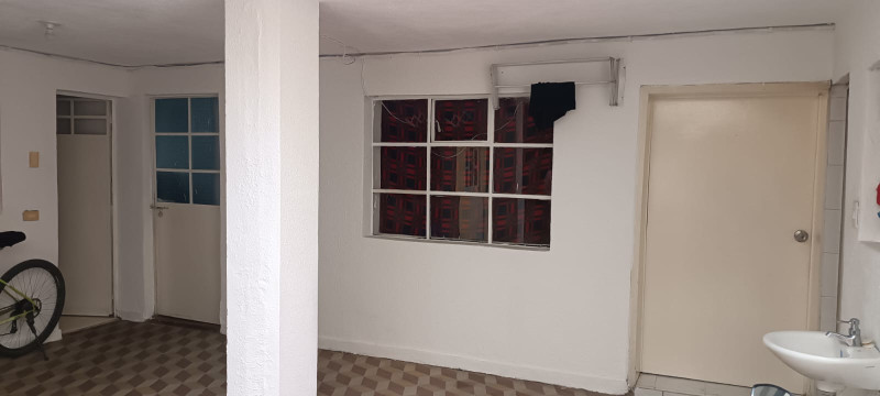 Casa en venta en La Laguna Fontibon, Bogotá · foto 4 de 18