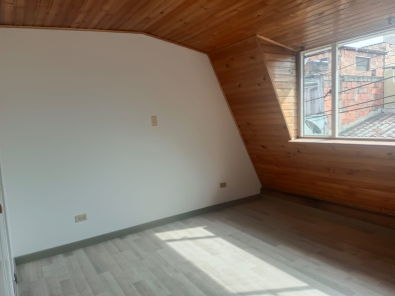 Casa en venta en Villas De Granada, Bogotá · foto 4 de 20