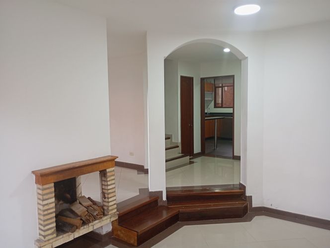 Casa en venta en Laura Vicuña, Chía · foto 3 de 20