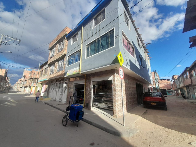 Casa en venta en La Esperanza, Bogotá · foto 2 de 11