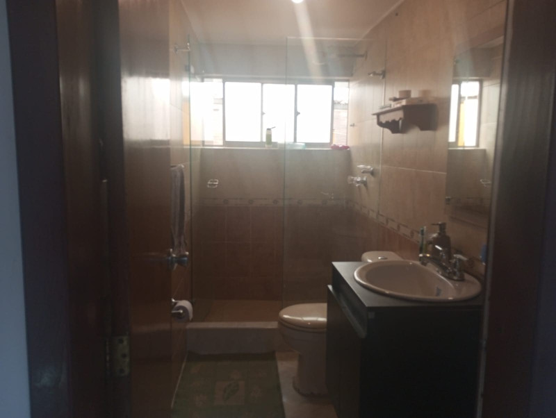 Casa en venta en Bellavista Occidental, Bogotá · foto 2 de 24