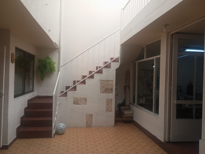 Casa en venta en Bellavista Occidental, Bogotá · foto 8 de 24