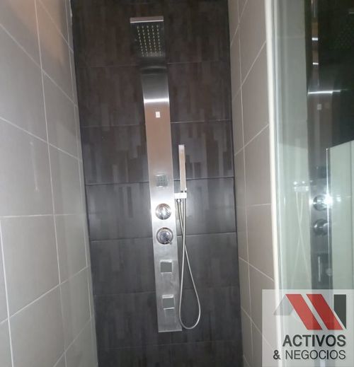 Apartamento de 4 alcobas en venta en Conquistadores, Medellín, 135 m² · foto 13 de 24