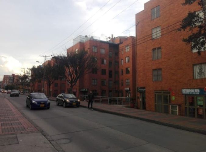 Apartamento de 3 alcobas en venta en El Salitre, Bogotá, 52 m² · foto 2 de 6