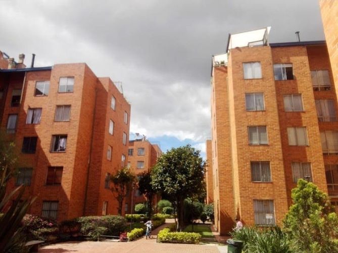 Apartamento de 3 alcobas en venta en El Salitre, Bogotá, 52 m² · foto 6 de 6