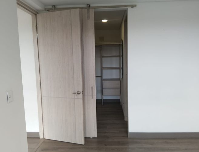 Apartamento en venta en La Felicidad, Bogotá · foto 7 de 17